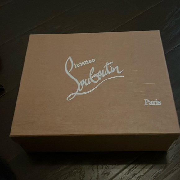 Christian Louboutin very original shoe - Picture 9 of 12